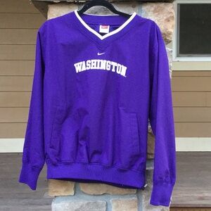 Nike sports beach vacay Washington Huskies stadium football golf pullover travel